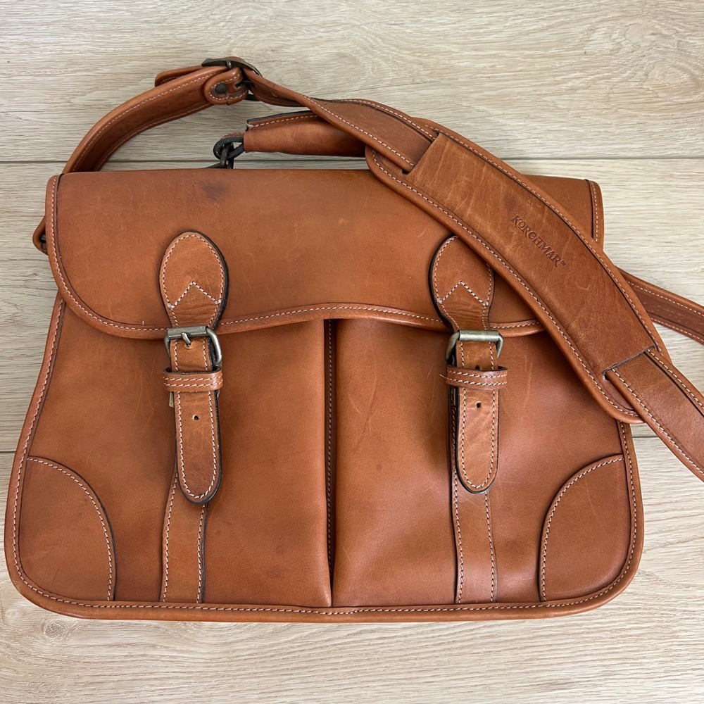 Korchmar Tan Leather Messenger Bag Briefcase Top Grain Cowhide 1049-060
